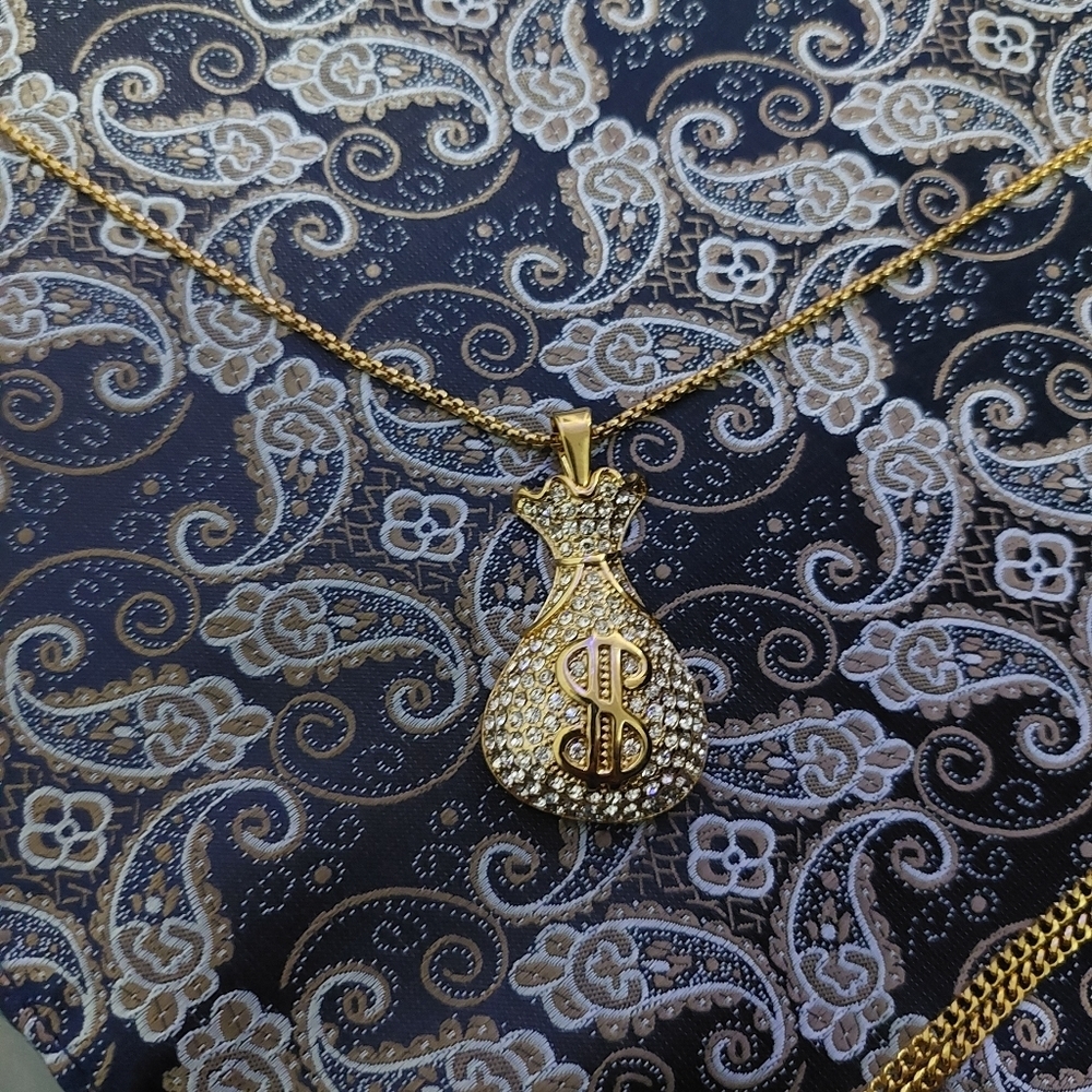 18K Gold Plated Money Bad Pendant Necklace With Crystals - Picture 5 of 15